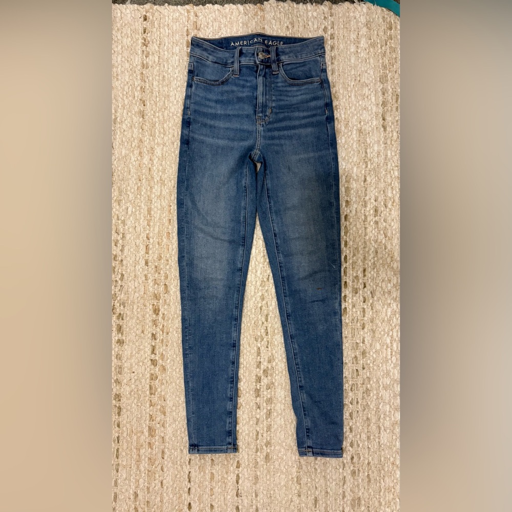 ✨⚡️ Women’s American Eagle Jeans ⚡️✨